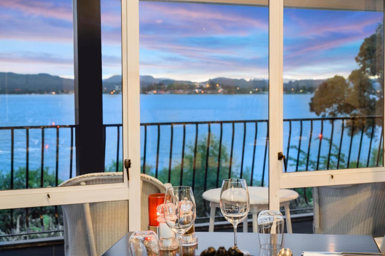 Black Swan Lakeside Boutique Hotel Rotorua Ngoại thất bức ảnh