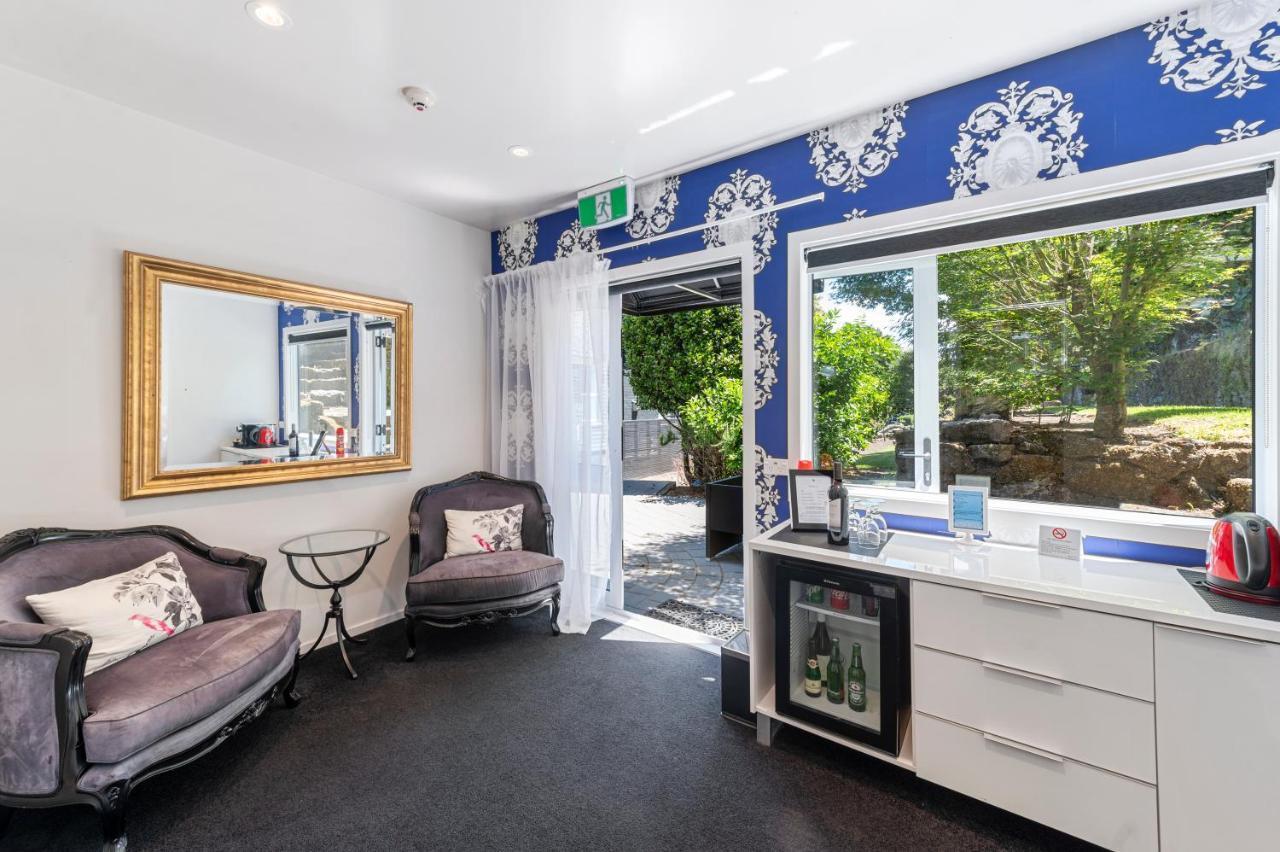 Black Swan Lakeside Boutique Hotel Rotorua Ngoại thất bức ảnh