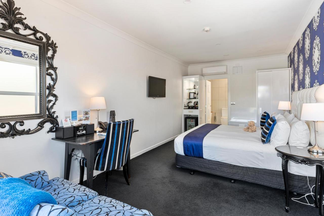 Black Swan Lakeside Boutique Hotel Rotorua Ngoại thất bức ảnh