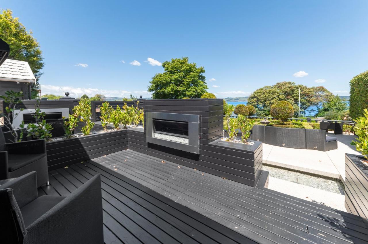 Black Swan Lakeside Boutique Hotel Rotorua Ngoại thất bức ảnh