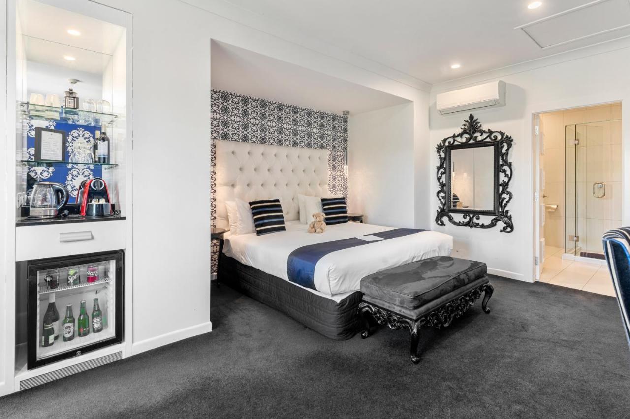 Black Swan Lakeside Boutique Hotel Rotorua Ngoại thất bức ảnh