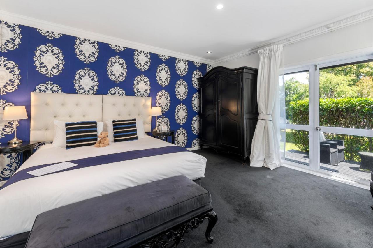 Black Swan Lakeside Boutique Hotel Rotorua Ngoại thất bức ảnh