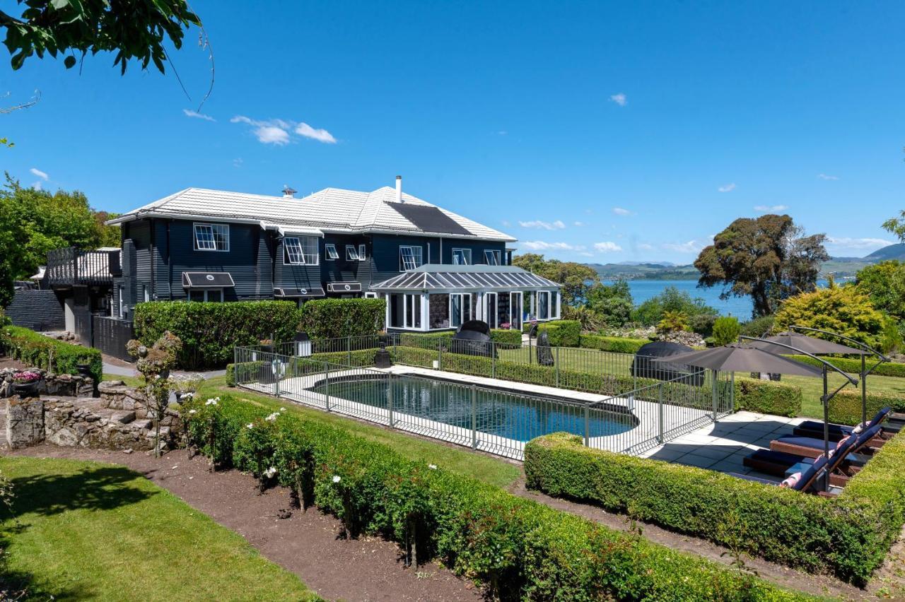 Black Swan Lakeside Boutique Hotel Rotorua Ngoại thất bức ảnh
