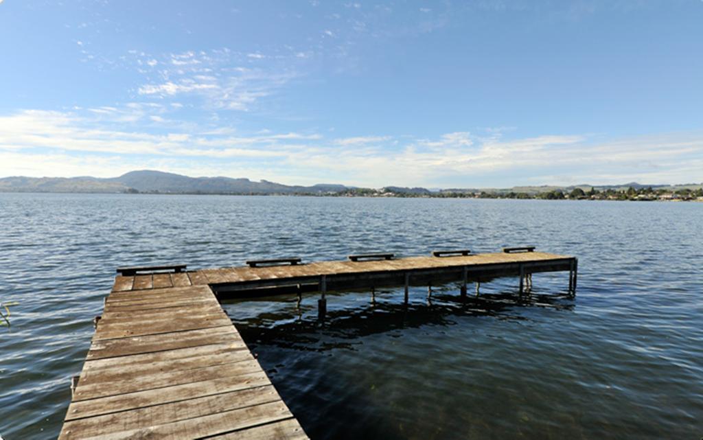 Black Swan Lakeside Boutique Hotel Rotorua Ngoại thất bức ảnh